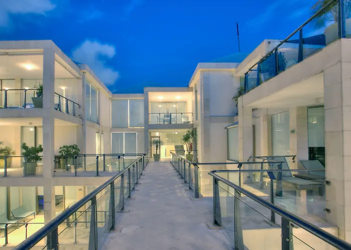 Hotel Furamaxclusive Ocean Seminyak Bali Legian (Bali)